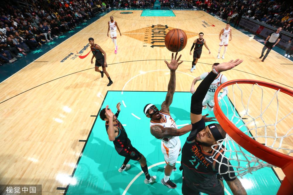 己出色的反 己出色的反