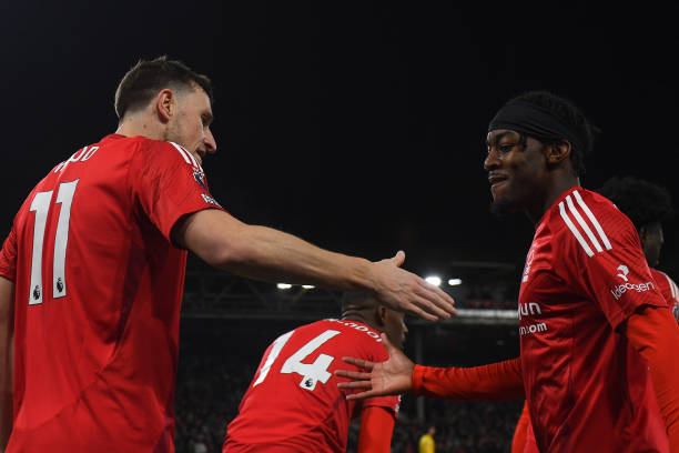 铺平道路 铺平道路