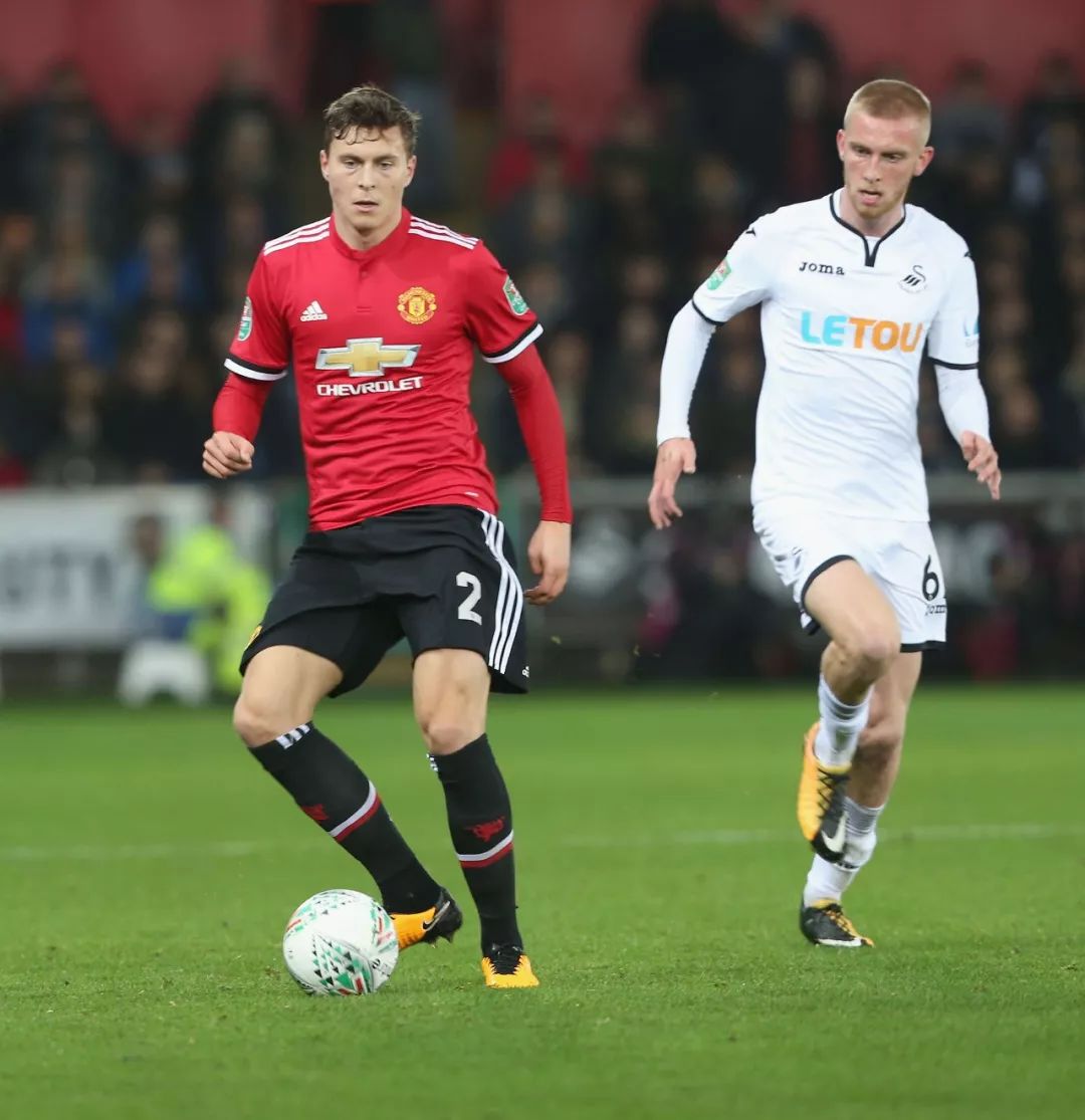 多夫陷入了 多夫陷入了